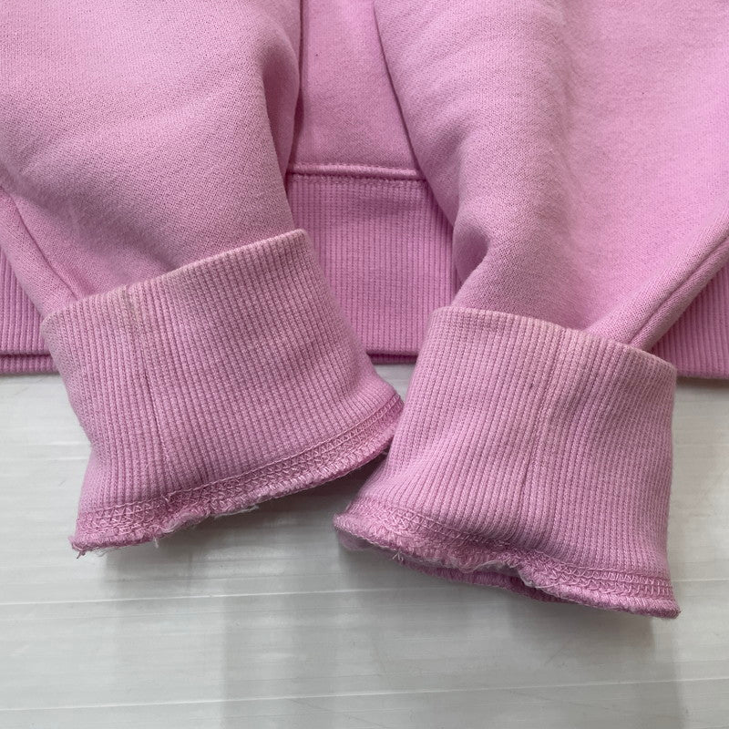 【現状渡し品】【レディース】 UGG アグ MADELINE FUZZY LOGO CREWNECK 1123718 マデリン ファジーロゴ クルーネック トップス トレーナー 168-260107-ks-06-tei サイズ：S カラー：ピンク 万代Net店