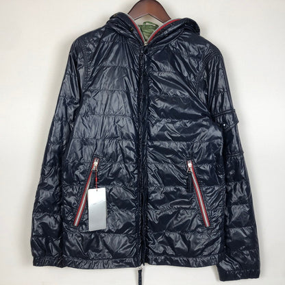 【中古品】【メンズ】 DUVETICA デュベティカ DOWN JACKET U.3390.00-1035R ダウンジャケット アウター フェザー 141-260111-ko-08-tei サイズ：46 カラー：ネイビー 万代Net店