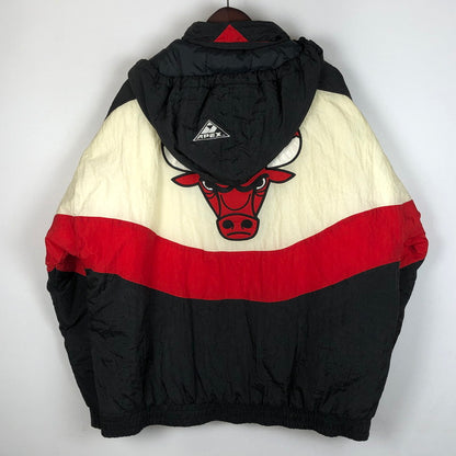 【中古品】【メンズ】 APEX ONE エイペックスワン 90's NBA CHICAGO BULLS NYLON JACKET 90年代 エヌビーエー シカゴブルズ ナイロン ジャケット ライトアウター 145-260111-yy-15-tei サイズ：L カラー：マルチカラー 万代Net店
