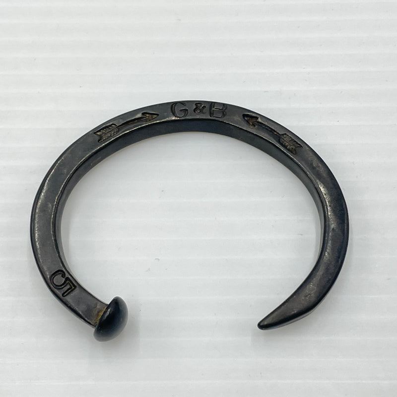 【中古品】【メンズ】 GILES & BROTHER ジャイルス アンド ブラザース SKINNY SPIKE CUFF スキニースパイクカフ パイクバングル アクセサリー ブレスレット 192-260720-ss-05-tei カラー：ミリタリーブラック 万代Net店