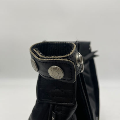 【中古品】【メンズ】 schott ショット SCHOTT PADDED BANANA BAG 3109022 パデット レザー バナナ バッグ カバン ショルダーバッグ 188-260114-ks-31-tei カラー：ブラック 万代Net店