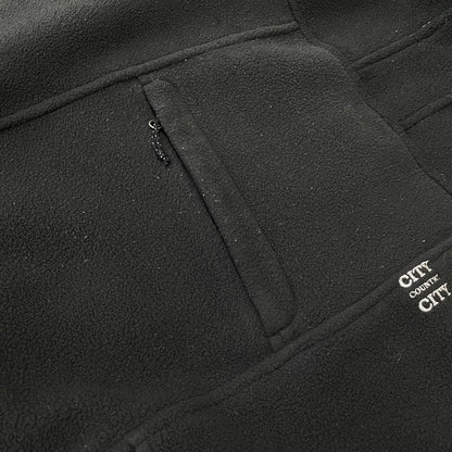 【現状渡し品】【メンズ】 CITY COUNTRY CITY シティーカントリーシティー × OLD PARK オールドパーク 別注 コラボ PATCHWORK FLEECE MA-1 JACKET パッチワーク フリース MA-1 ジャケット ライトアウター 140-260114-ks-12-fuzh サイズ：L カラー：ブラック 万代Net店
