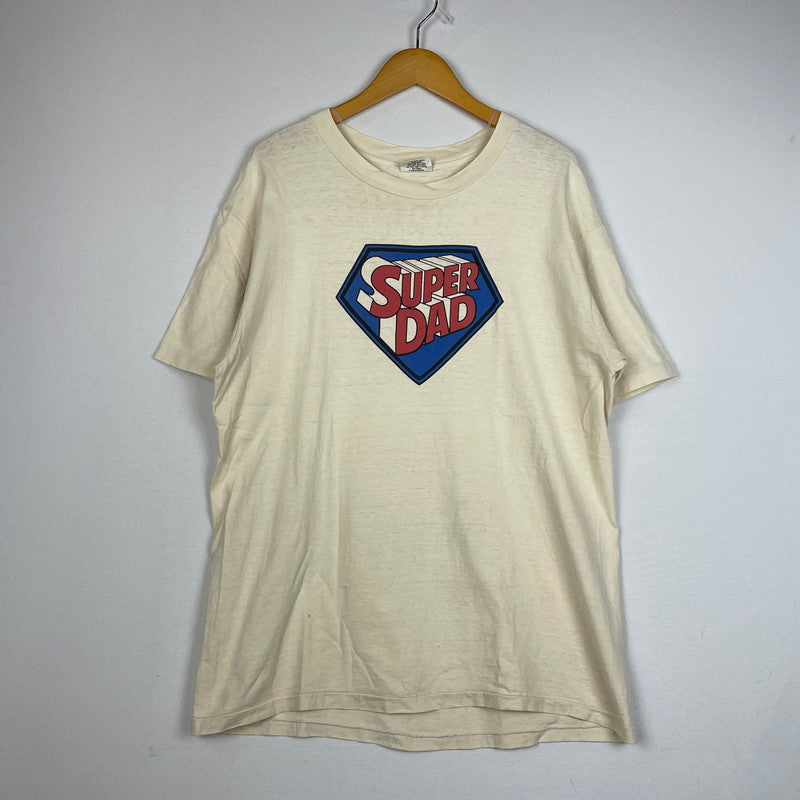 【中古品】【メンズ】 HANES ヘインズ 70's SUPER DAD PRINT S/S TEE VINTAGE 70年代 スーパーダッド プリント ショートスリーブ Tシャツ 半袖 トップス ヴィンテージ 145-260113-yy-22-fuzh サイズ：XL カラー：アイボリー 万代Net店