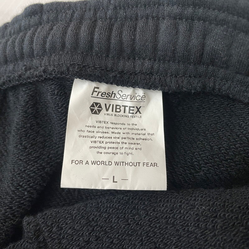 【中古品】【メンズ】 FRESH SERVICE フレッシュサービス × VIBTEX ビブテックス 別注 コラボ VIBTEX SWEAT PANTS ビブテックス スウェット パンツ ボトムス 151-260114-yy-33-tei サイズ：L カラー：ブラック 万代Net店