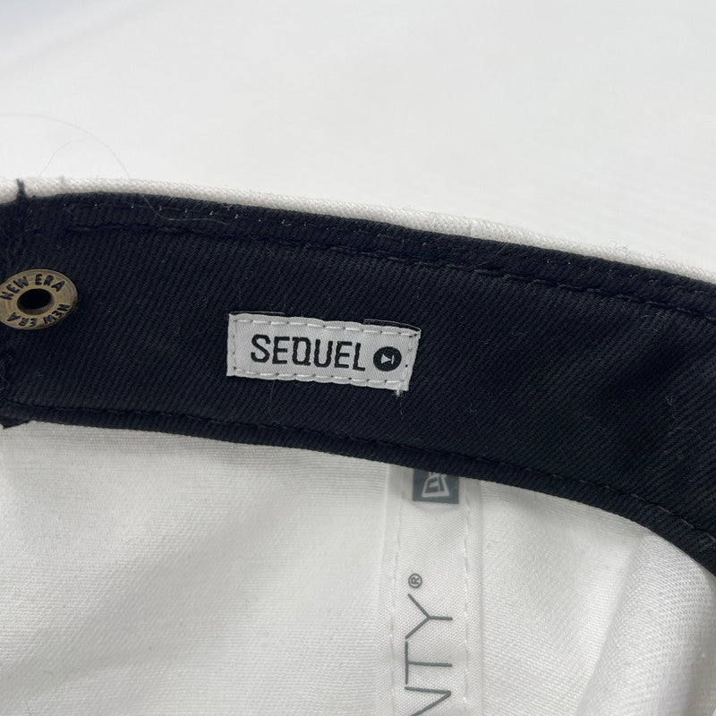 【中古品】【メンズ】 SEQUEL シークエル × NEW ERA ニューエラ 別注 コラボ 25SS 9TWENTY LOGO CAP SQ-25SS-HT-02 ロゴキャップ 帽子 185-260809-ko-15-tei カラー：ホワイト 万代Net店