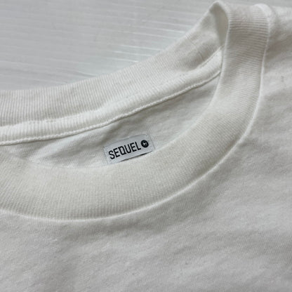 【中古品】【メンズ】 SEQUEL シークエル 24AW PLAY LOGO S/S TEE SQ-24AW-ST-09 プレイ ロゴ ショートスリーブ Tシャツ 半袖 トップス 142-260114-yy-18-tei サイズ：S カラー：ホワイト 万代Net店