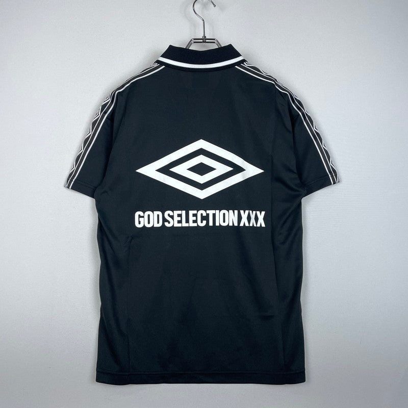 【中古品】【メンズ】 GOD SELCTION XXX ゴッドセレクショントリプルエックス × UMBRO アンブロ 別注 コラボ SHORT SLEEVE TEE GX-A25-UCS-01 ショートスリーブ 半袖Tシャツ 142-260114-yy-16-fuz サイズ：S カラー：ブラック 万代Net店