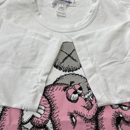 【中古品】【メンズ】 COMME des GARCONS コムデギャルソン × KAWS カウズ 別注 コラボ CDG PRINT S/S TEE FH-T003 CDG プリント ショートスリーブ Tシャツ 半袖 トップス 140-260115-yo-14-fuz サイズ：L カラー：ホワイト 万代Net店