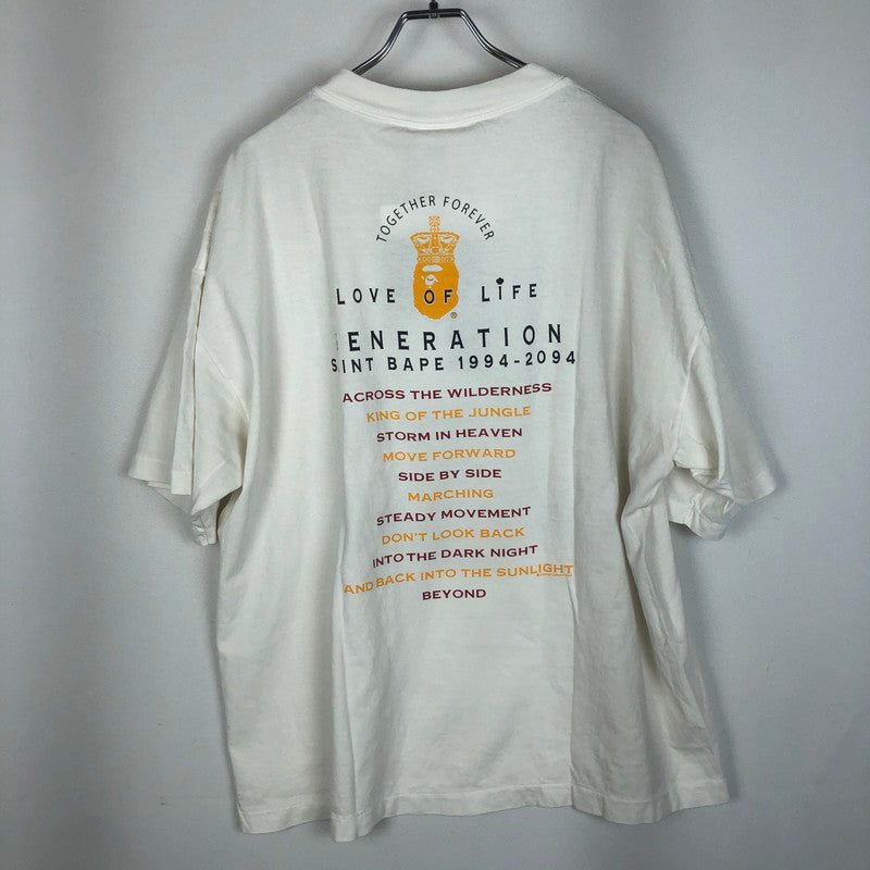 【中古品】【メンズ】 A BATHING APE アベイシングエイプ × SAINT Mxxxxxx SAINT MICHAEL セントマイケル 別注 コラボ 25AW GENERATION TEE SM-HR1-0000-C36 ジェネレーション Tシャツ 半袖 トップス 142-260117-yy-01-tei サイズ：2XL カラー：ホワイト 万代Net店