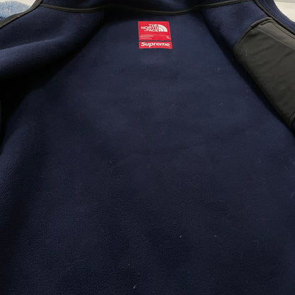 【中古品】【メンズ】 Supreme シュプリーム × THE NORTH FACE ザ・ノースフェイス 別注 コラボ 21AW BLEACHED DENIM PRINT FLEECE JACKET ""INDIGO"" NA52100I ブリーチド デニム プリント フリース ジャケット ライトアウター 149-260119-yo-16-fuz サイズ：XL カラー：インディゴ 万代Net店