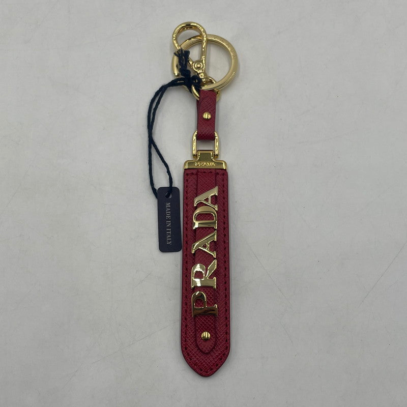 【中古品】【レディース】 PRADA プラダ SAFFIANO LEATHER KEY RING 1PP067 サフィアーノ レザー キーリング キーホルダー アクセサリー 182-260201-yy-02-tei サイズ：全長約16.5cm ベルト幅約2cm カラー：レッド 万代Net店
