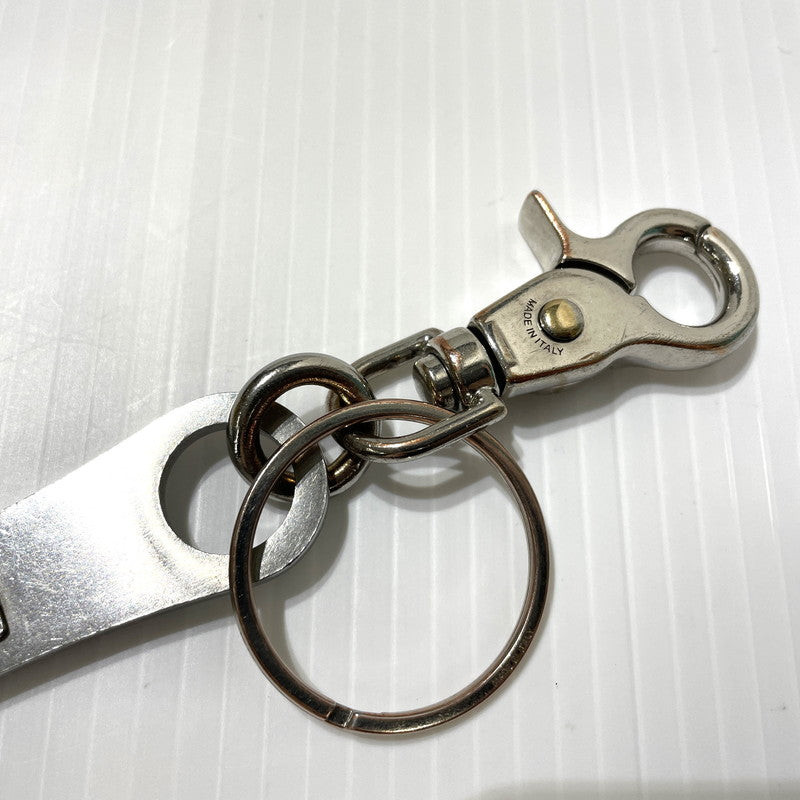【中古品】【メンズ】 FENDI フェンディ M.BOTTLE OPENER CHARM 7AP062 B09 F1G8L ボトルオープナー チャーム アクセサリー 栓抜き 182-260208-ko-01-tei カラー：シルバー 万代Net店