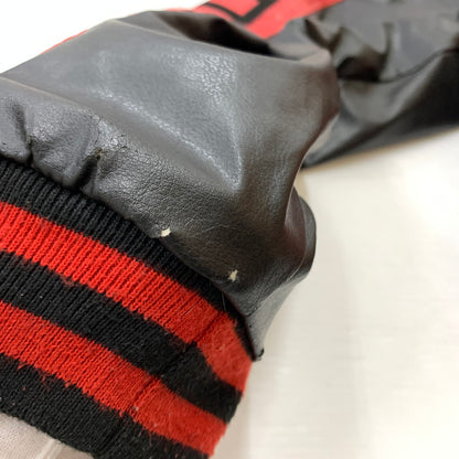 【現状渡し品】【メンズ】 STEVE&BARRY'S スティーブアンドバリーズ MARYLAND TERRAPINS JACKET マリーランド テラピンジャケット アウター フェイクレザー 146-260210-ko-04-tei サイズ：XL カラー：ブラック/レッド 万代Net店