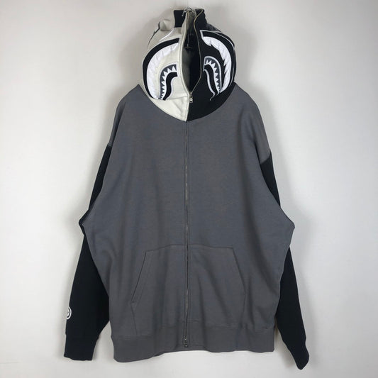 【中古品】【メンズ】 A BATHING APE アベイシングエイプ SHARK FULL ZIP PARAKA 001ZPK701311M シャーク フルジップ パーカー トップス フーディ 142-260217-ko-01-tei サイズ：2XL カラー：ブラック/グレー 万代Net店