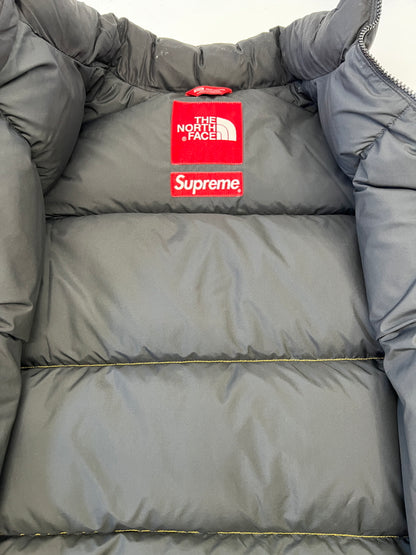 【中古品】【メンズ】 SUPREME シュプリーム × THE NORTH FACE ザノースフェイス 11AW LEOPARD NUPTSE JACKET レオパード ヌプシジャケット アウター 149-261002-AS-1-hon サイズ：M カラー：イエロー/レオパード 万代Net店