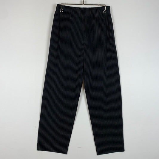 【中古品】【メンズ】 HOMME PLISSE ISSEY MIYAKE オム プリッセ イッセイミヤケ BASICS PLEATED PANT HP55JF150 ベーシックス プリーツパンツ ボトムス ストレート 151-260212-ko-35-tei サイズ：1 カラー：ブラック 万代Net店