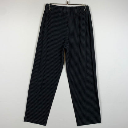 【中古品】【メンズ】 HOMME PLISSE ISSEY MIYAKE オム プリッセ イッセイミヤケ BASICS PLEATED PANT HP55JF150 ベーシックス プリーツパンツ ボトムス ストレート 151-260212-ko-35-tei サイズ：1 カラー：ブラック 万代Net店