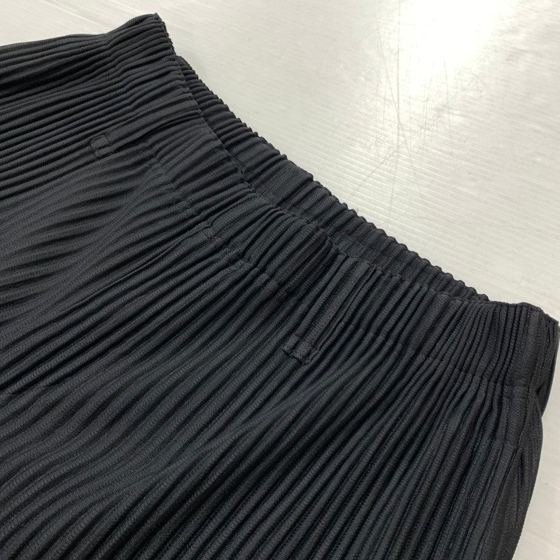 【中古品】【メンズ】 HOMME PLISSE ISSEY MIYAKE オム プリッセ イッセイミヤケ BASICS PLEATED PANT HP55JF150 ベーシックス プリーツパンツ ボトムス ストレート 151-260212-ko-35-tei サイズ：1 カラー：ブラック 万代Net店