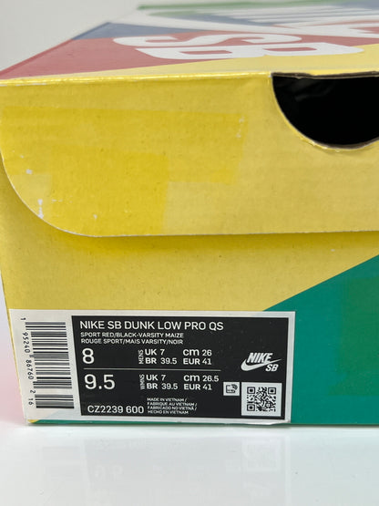 【中古美品】【メンズ】 NIKE SB ナイキ スケートボーディング DUNK LOW PRO QS WHAT THE P-ROD CZ2239-600 ダンク ロー プロ クイックストライク ホワット ザ P-ロッド スニーカー 靴 160-260801-kk-08-hon カラー：SPORT RED/BLACK-VARSITY MAIZE 万代Net店