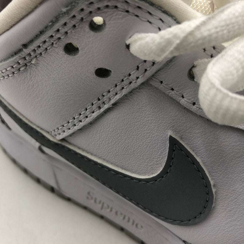 【中古品】【メンズ】 Supreme シュプリーム × NIKE SB ナイキ スケートボーディング 別注 コラボ DUNK LOW OG QS HQ8487-100 ダンク ロー オリジナル クイックストライク スニーカー 靴 160-260218-ks-27-tei カラー：メタリックホワイトシルバー 万代Net店