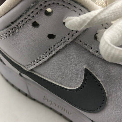 【中古品】【メンズ】 Supreme シュプリーム × NIKE SB ナイキ スケートボーディング 別注 コラボ DUNK LOW OG QS HQ8487-100 ダンク ロー オリジナル クイックストライク スニーカー 靴 160-260218-ks-27-tei カラー：メタリックホワイトシルバー 万代Net店
