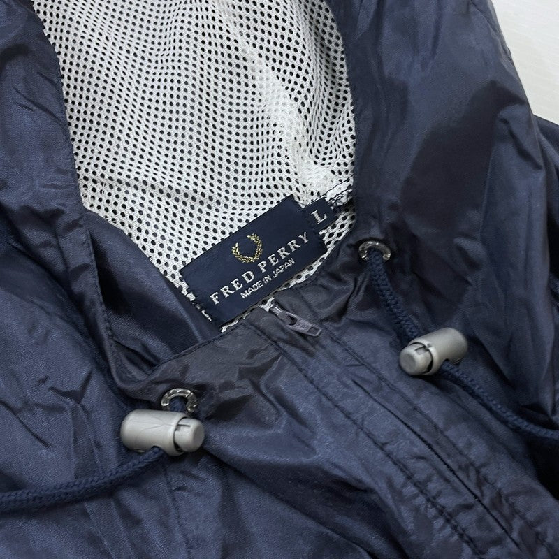 【中古品】【メンズ】 FRED PERRY フレッドペリー 90's NYLON ANORAK PARKA FPW-482 90年代 ナイロン アノラック パーカー ライトアウター プルオーバージャケット 141-260223-yo-03-tei サイズ：L カラー：ネイビー 万代Net店