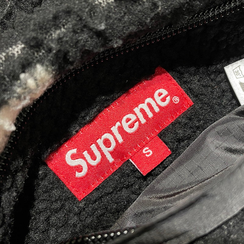 【中古品】【メンズ】 Supreme シュプリーム 18AW REVERSIBLE LOGO FLEECE JACKET リバーシブル ロゴ フリースジャケット ライトアウター 149-260225-yo-03-tei サイズ：S カラー：ブラック 万代Net店