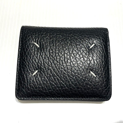 【中古品】【メンズ/レディース】 MAISON MARGIELA メゾン マルジェラ BIFOLD LEATHER WALLET S56UI0140 バイフォールド レザー ウォレット 二つ折り財布 200-260303-yo-08-tei カラー：ブラック 万代Net店