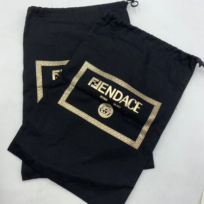 【中古品】【メンズ】 FENDACE フェンダーチェ FENDI フェンディ × VERSAC ヴェルサーチェ MATCH FENDACE BLACK SUEDE LOW TOPS 7E1538AJYXF1HG0 ロートップス スニーカー 靴 183-260228-ko-09-tei サイズ：7E カラー：総柄 万代Net店
