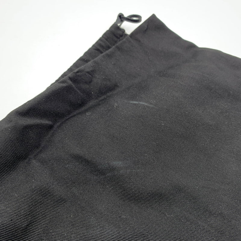 【中古品】【メンズ】 FENDACE フェンダーチェ FENDI フェンディ × VERSAC ヴェルサーチェ MATCH FENDACE BLACK SUEDE LOW TOPS 7E1538AJYXF1HG0 ロートップス スニーカー 靴 183-260228-ko-09-tei サイズ：7E カラー：総柄 万代Net店