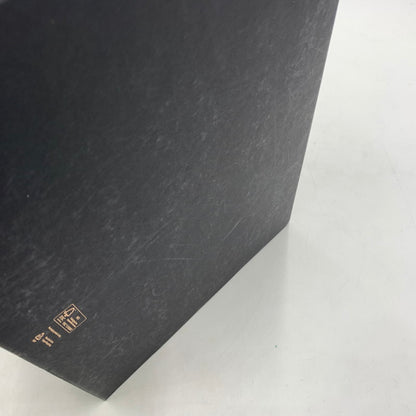 【中古品】【メンズ】 FENDACE フェンダーチェ FENDI フェンディ × VERSAC ヴェルサーチェ MATCH FENDACE BLACK SUEDE LOW TOPS 7E1538AJYXF1HG0 ロートップス スニーカー 靴 183-260228-ko-09-tei サイズ：7E カラー：総柄 万代Net店