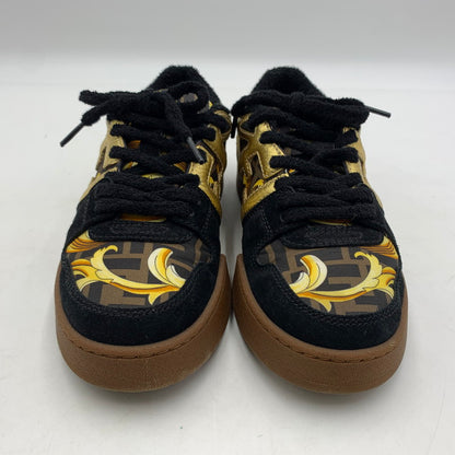 【中古品】【メンズ】 FENDACE フェンダーチェ FENDI フェンディ × VERSAC ヴェルサーチェ MATCH FENDACE BLACK SUEDE LOW TOPS 7E1538AJYXF1HG0 ロートップス スニーカー 靴 183-260228-ko-09-tei サイズ：7E カラー：総柄 万代Net店