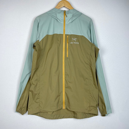【中古品】【メンズ】 ARC'TERYX アークテリクス SQUAMISH HOODIE X000007411 スコーミッシュ フーディー ジャケット ライトアウター 144-260228-yo-16-tei サイズ：M カラー：Trail Magic 万代Net店