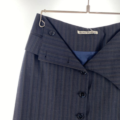 【中古品】【レディース】 ACNE STUDIOS アクネストゥディオズ AF0097ネイビー ピンストライプ ボタンダウン ミニスカート 171-260810-nm-53-tei サイズ：34 カラー：ネイビー系 万代Net店