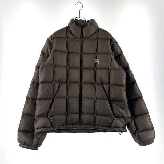 【中古品】【メンズ】 STUSSY ステューシー MIDWEIGHT PUFFER JACKET 115855 ミッドウェイト パファー ジャケット アウター ダウンジャケット 142-260313-yo-01-tei サイズ：M カラー：TAUP 万代Net店