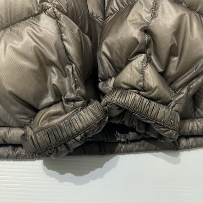 【中古品】【メンズ】 STUSSY ステューシー MIDWEIGHT PUFFER JACKET 115855 ミッドウェイト パファー ジャケット アウター ダウンジャケット 142-260313-yo-01-tei サイズ：M カラー：TAUP 万代Net店