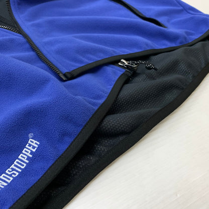【中古品】【メンズ】 STUSSY ステューシー × MOUNTAIN HARD WEAR マウンテンハードウェア 別注 コラボ WINDSTOPPER VEST ウィンドストッパー ベスト ライトアウター 142-260313-ko-05-fuz サイズ：M カラー：ブルー 万代Net店
