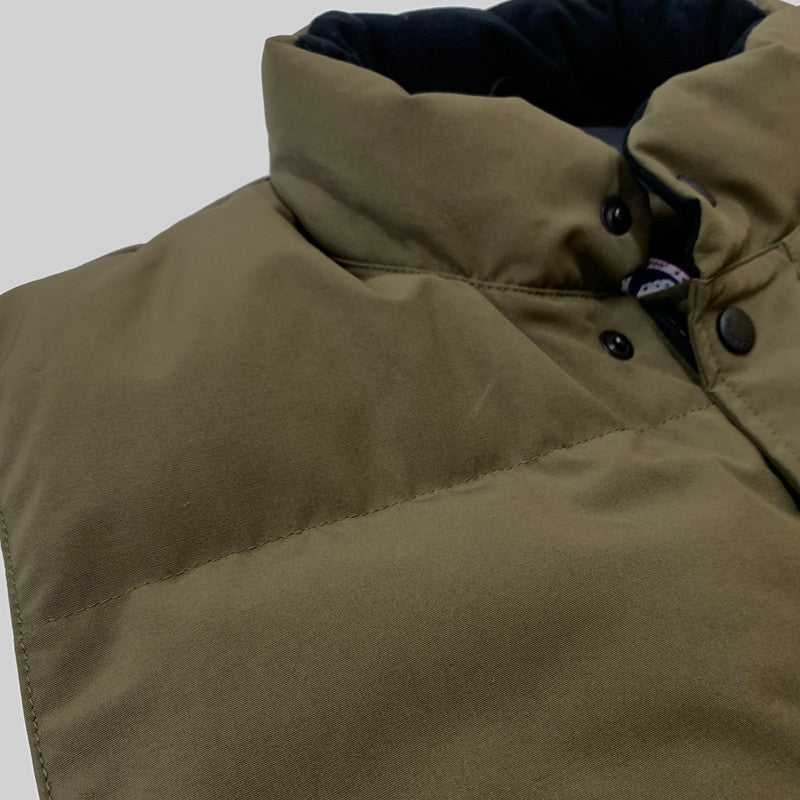 【中古品】【メンズ】 CANADA GOOSE カナダグース FREESTYLE CREW VEST 4154M フリースタイル クルー ベスト ライトアウター 141-260313-ko-04-tei サイズ：S カラー：カーキ 万代Net店