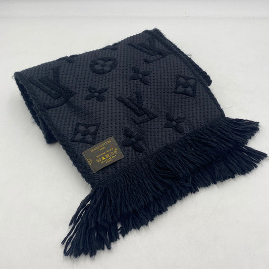 【中古品】【メンズ/レディース】 LOUIS VUITTON ルイ・ヴィトン エシャルプ ロゴ マニア マフラー アクセサリー ストール 179-260316-ks-18-tei カラー：ブラック 万代Net店