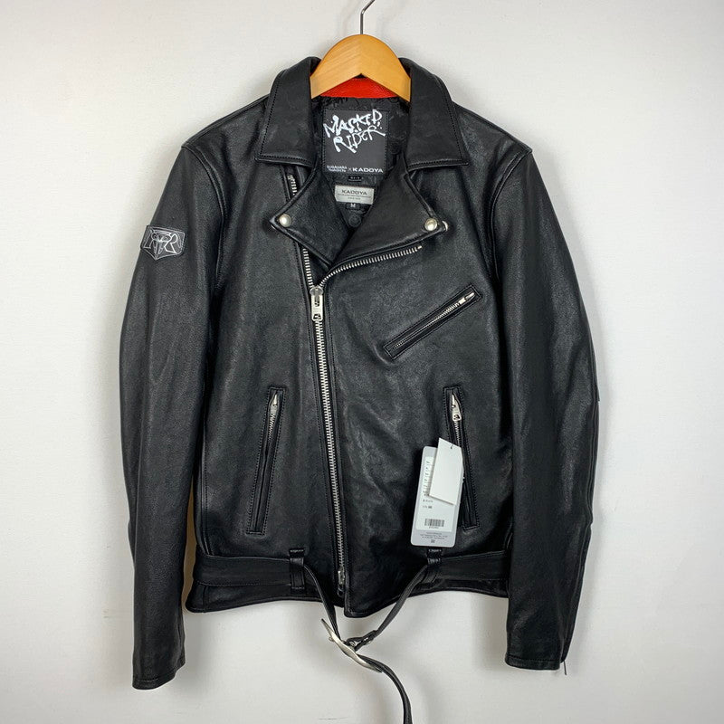 【中古品】【メンズ】 KADOYA カドヤ × KAMEN RIDER 仮面ライダー 別注 コラボ MASKED-R ONE JACKET マスクド アール ワン ジャケット ラムレザー 仮面ライダー1号 145-260316-ko-19-tei サイズ：M カラー：ブラック 万代Net店
