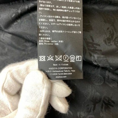 【中古品】【メンズ】 KADOYA カドヤ × KAMEN RIDER 仮面ライダー 別注 コラボ MASKED-R ONE JACKET マスクド アール ワン ジャケット ラムレザー 仮面ライダー1号 145-260316-ko-19-tei サイズ：M カラー：ブラック 万代Net店