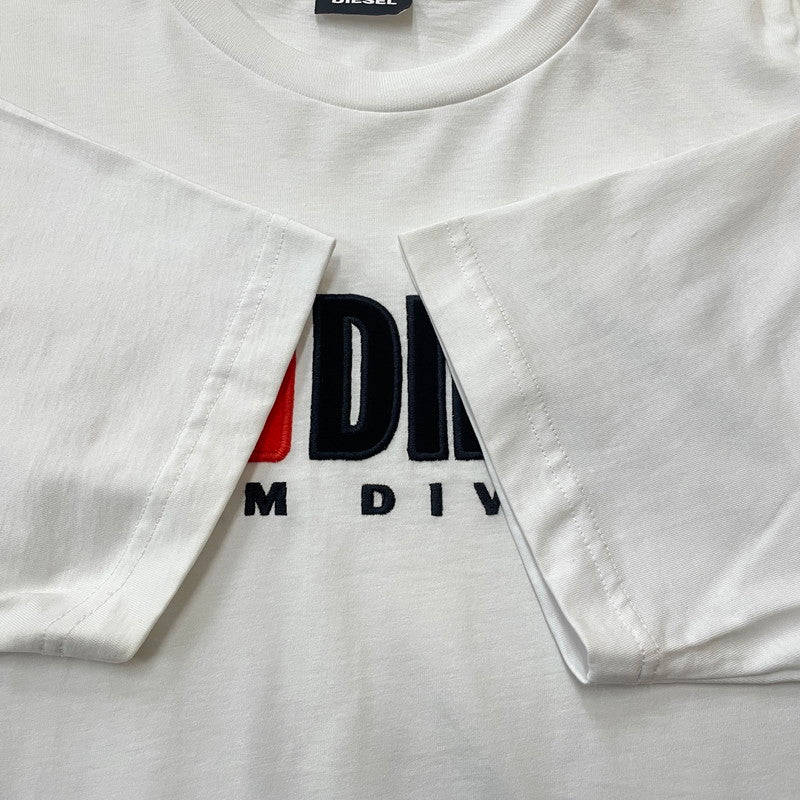 【中古品】【メンズ】 DIESEL ディーゼル T-JUST DIVISION MAGLIETTA 00SH0I-0CATJ Tジャスト ディビジョン マリエッタ Tシャツ 半袖 トップス 141-260623-yo-01-tei サイズ：L カラー：ホワイト 万代Net店