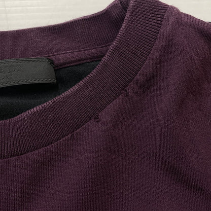 【中古品】【メンズ】 PRADA プラダ GRAPHIC DESIGN BICOLOR T-SHIRT グラフィック デザイン バイカラー Tシャツ 半袖 トップス 141-260318-yo-01-tei サイズ：M カラー：赤紫/ブラック 万代Net店