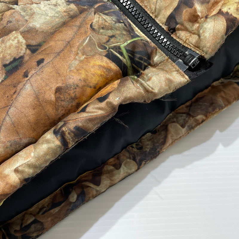【中古品】【メンズ】 Supreme シュプリーム × THE NORTH FACE ザ・ノースフェイス 別注 コラボ 16AW LEAVES NUPTSE JACKET ND51602I リーブス ヌプシ ジャケット アウター ダウンジャケット 149-260404-yo-19-tei サイズ：S カラー：柄 万代Net店