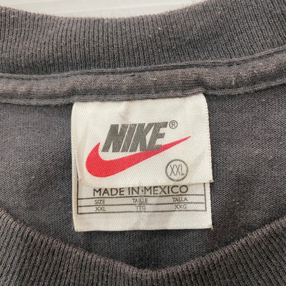 【中古品】【メンズ】 NIKE ナイキ S/S EXPERINCE MARCH MODNESS TEE ショートスリーブ エクスペリエンス マーチ モッドネス Tシャツ 半袖 トップス 銀タグ 148-260401-ks-02-tei サイズ：XXL カラー：ブラック 万代Net店