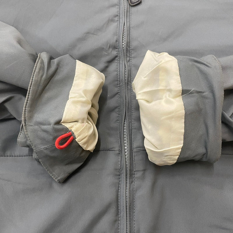 【現状渡し品】【メンズ】 ELECTRIC COTTAGE エレクトリックコテージ × BURTON ANALOG バートン アナログ 別注 コラボ 01's Q JACKET キュー ジャケット ライトアウター 140-260327-ks-12-tei サイズ：L/※袖ロゴ消えあり カラー：グレー 万代Net店