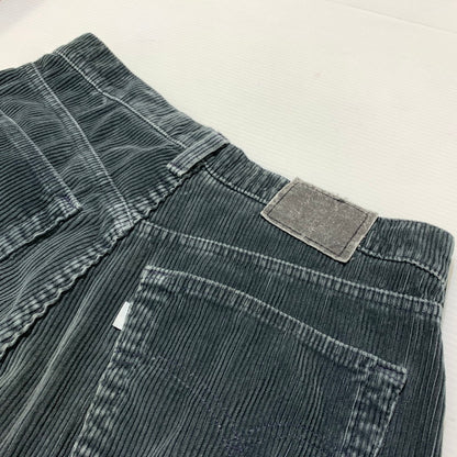 【中古品】【メンズ】 Levi's リーバイス WIDE LEG SILVER TAB CORDUROY PANTS 913 ワイドレッグ シルバータブ コーデュロイ パンツ ボトムス 156-260401-ko-26-tei サイズ：W30L30 カラー：グレー系 万代Net店