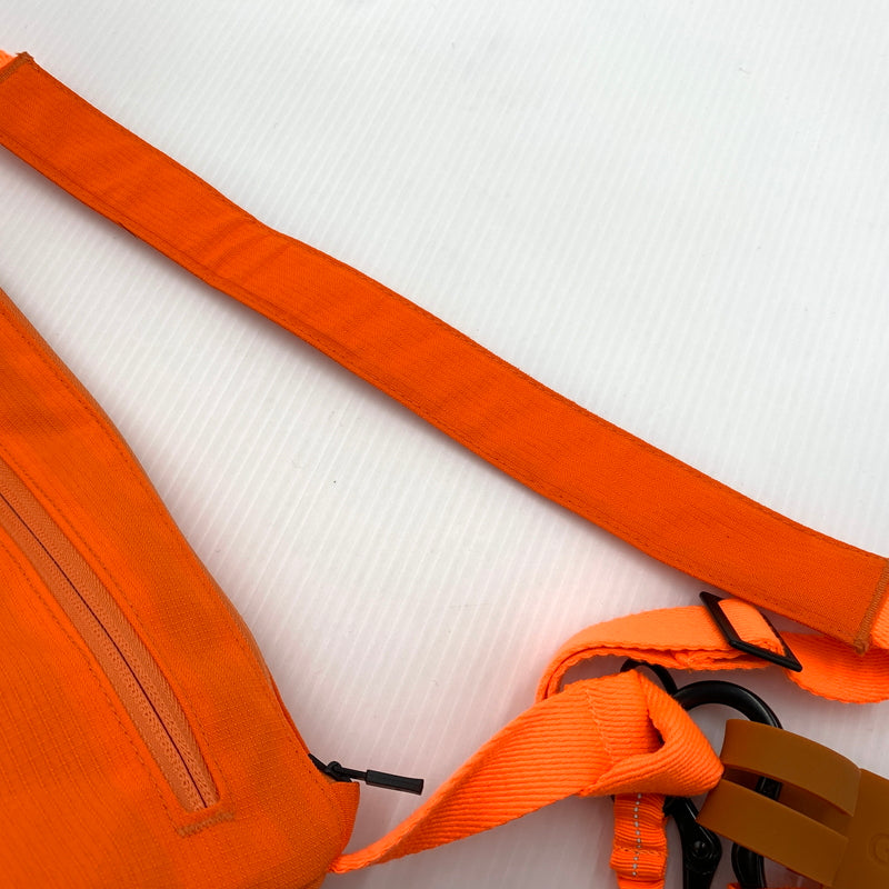 【中古品】【メンズ】 GOOPiMADE グーピーメイド COM INTEROP UTILITY BAG コム インターロップ ユーティリティ バッグ カバン ショルダーバッグ 188-260723-ko-02-tei カラー：オレンジ 万代Net店