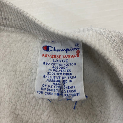 【現状渡し品】【メンズ】 Champion チャンピオン 90's REVERSE WEAVE COLLEGE LOGO SWEAT 90年代 リバースウィーブ カレッジロゴ NU刺繍 スウェット 長袖 トップス トレーナー 目無し 刺繍タグ 145-260331-yo-10-tei サイズ：L カラー：グレー 万代Net店