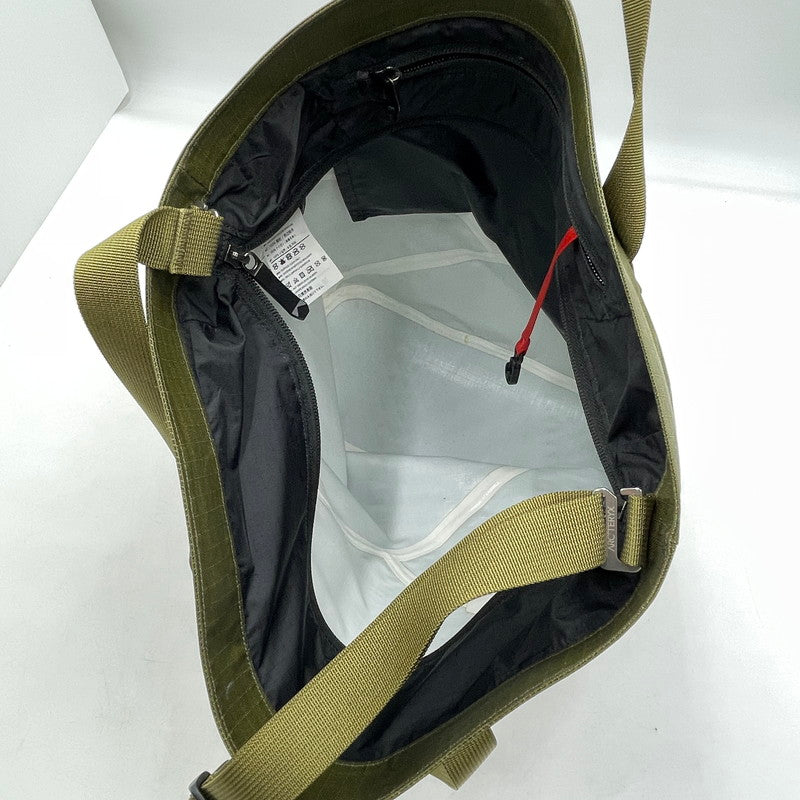 【中古品】【メンズ】 ARC'TERYX アークテリクス 18793 GRANVILLE 18 TOTE グランヴィル 18トート カバン バッグ 188-260809-nm-51-tei カラー：グリーン/カーキ系 万代Net店